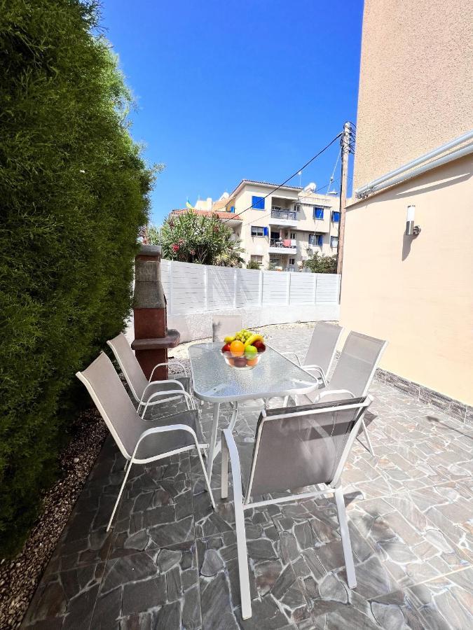 Pafia Sunbeach Townhouse Paphos Eksteriør billede