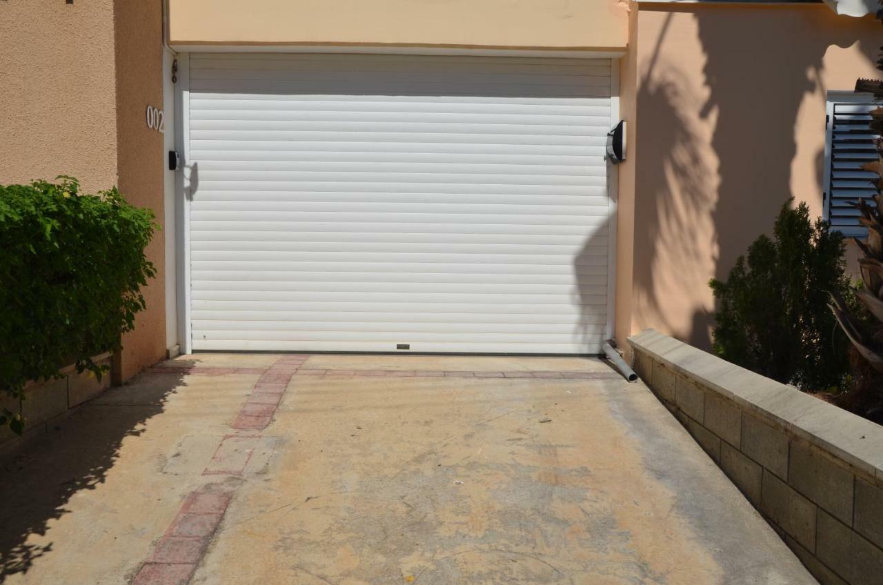 Pafia Sunbeach Townhouse Paphos Eksteriør billede